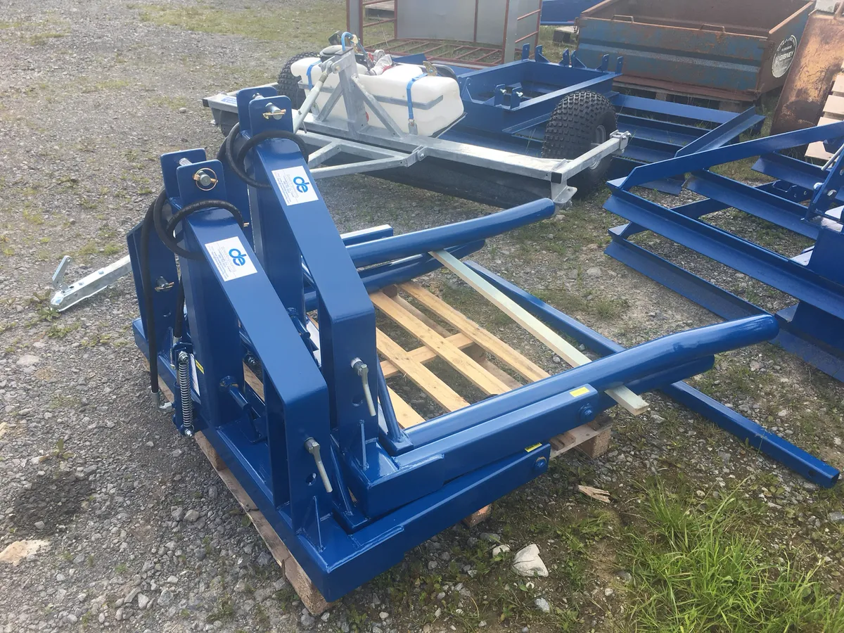 Dowd heavy duty single bale lifters hydraulic trip - Image 2