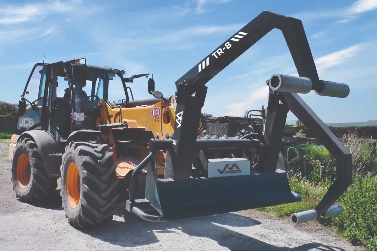 TR-8 Double Trunk Bale Handler - Image 1