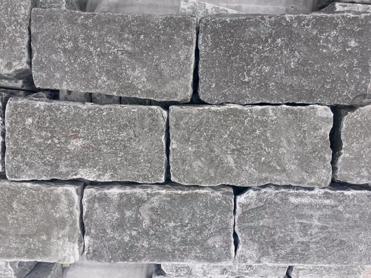 Tumbled Limestone Cobbles - Image 3