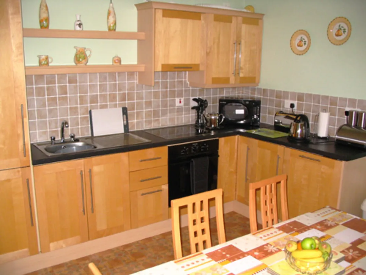 3 Bedrooms Sleeps 6 Wheelchair accessible - Image 2