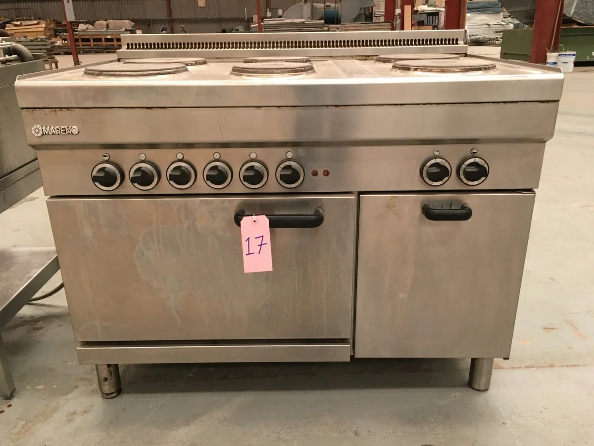17.	Mareno 6 Ring Hob with Oven - Image 2