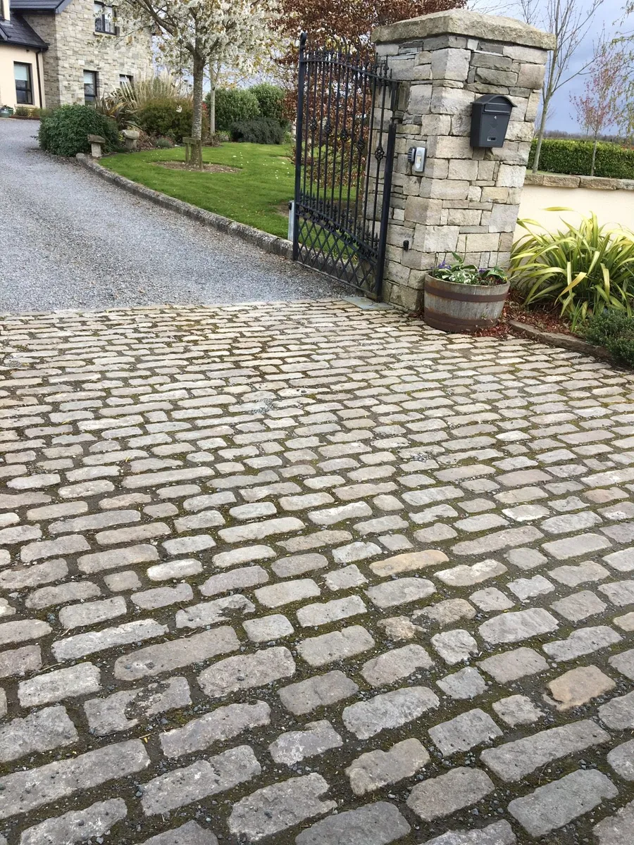 Old Salvage Windsor Grey Entrance  4" cobblestone - Image 1