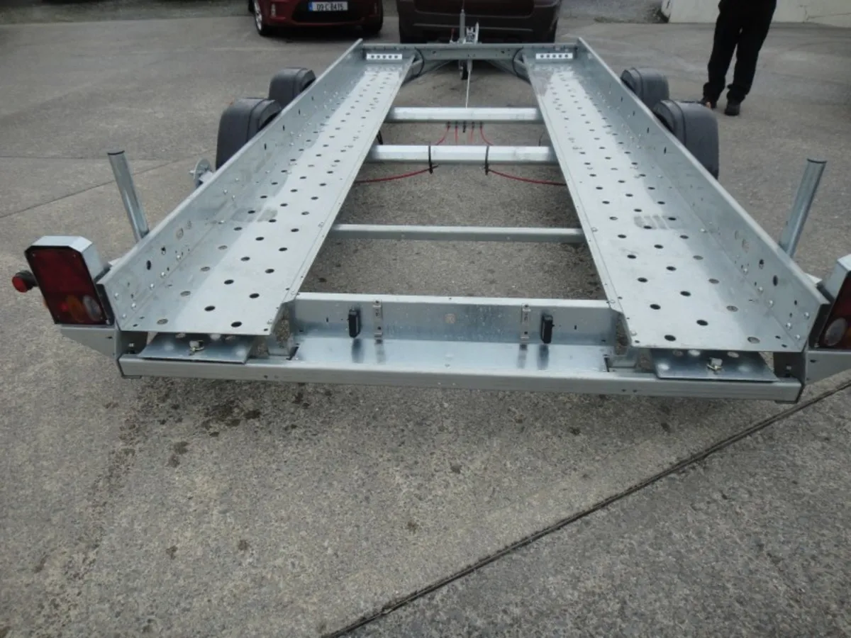 Woodford Car Transporters - Image 4