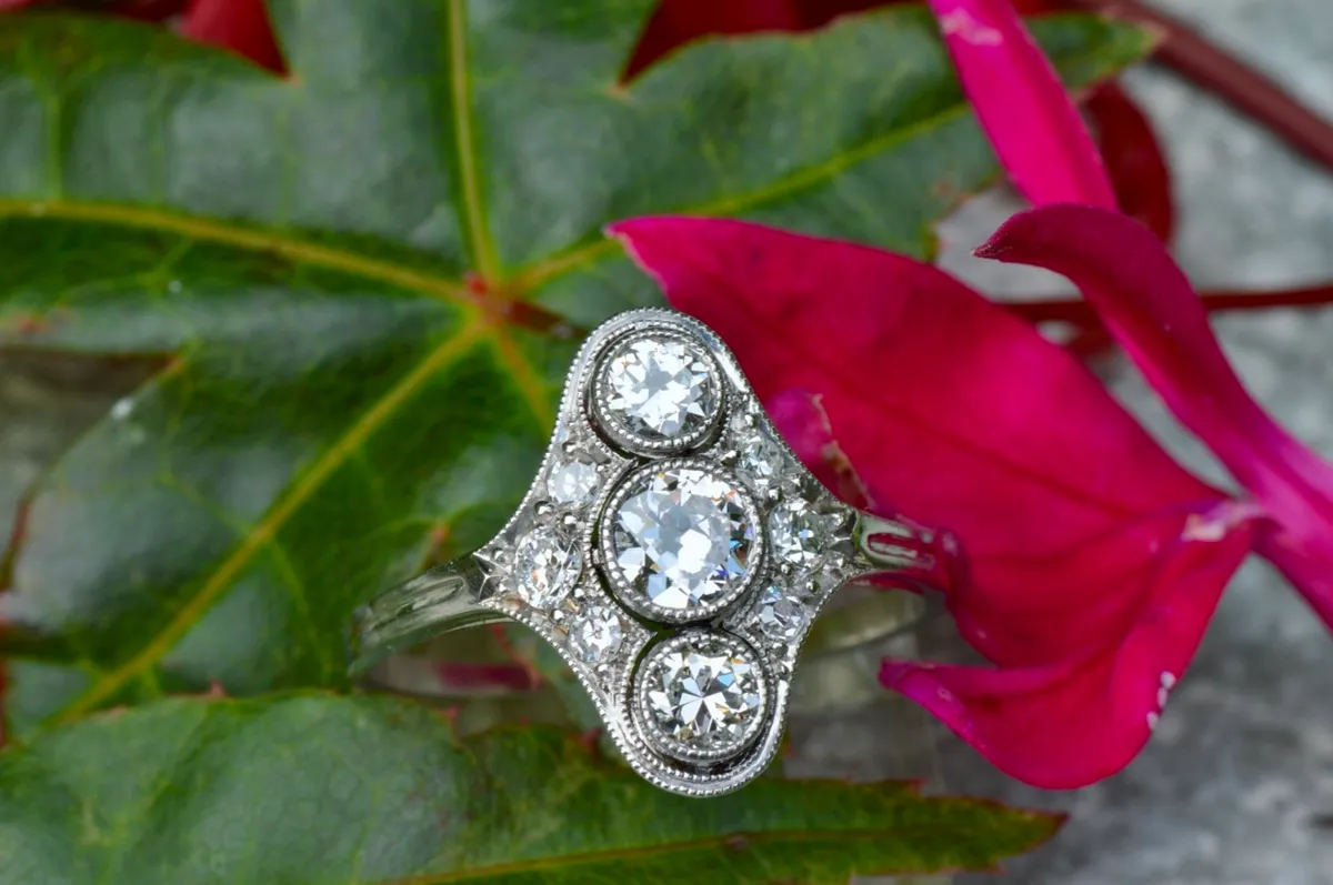 Antique Edwardian 3 Stone Diamond Ring - 18ct - Image 4