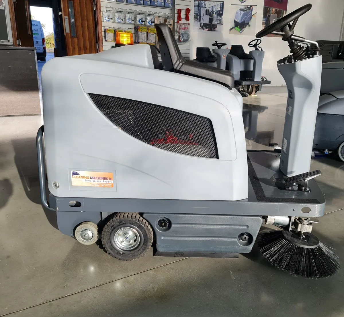 Nilfisk SR1101 Ride on battery operated sweeper
