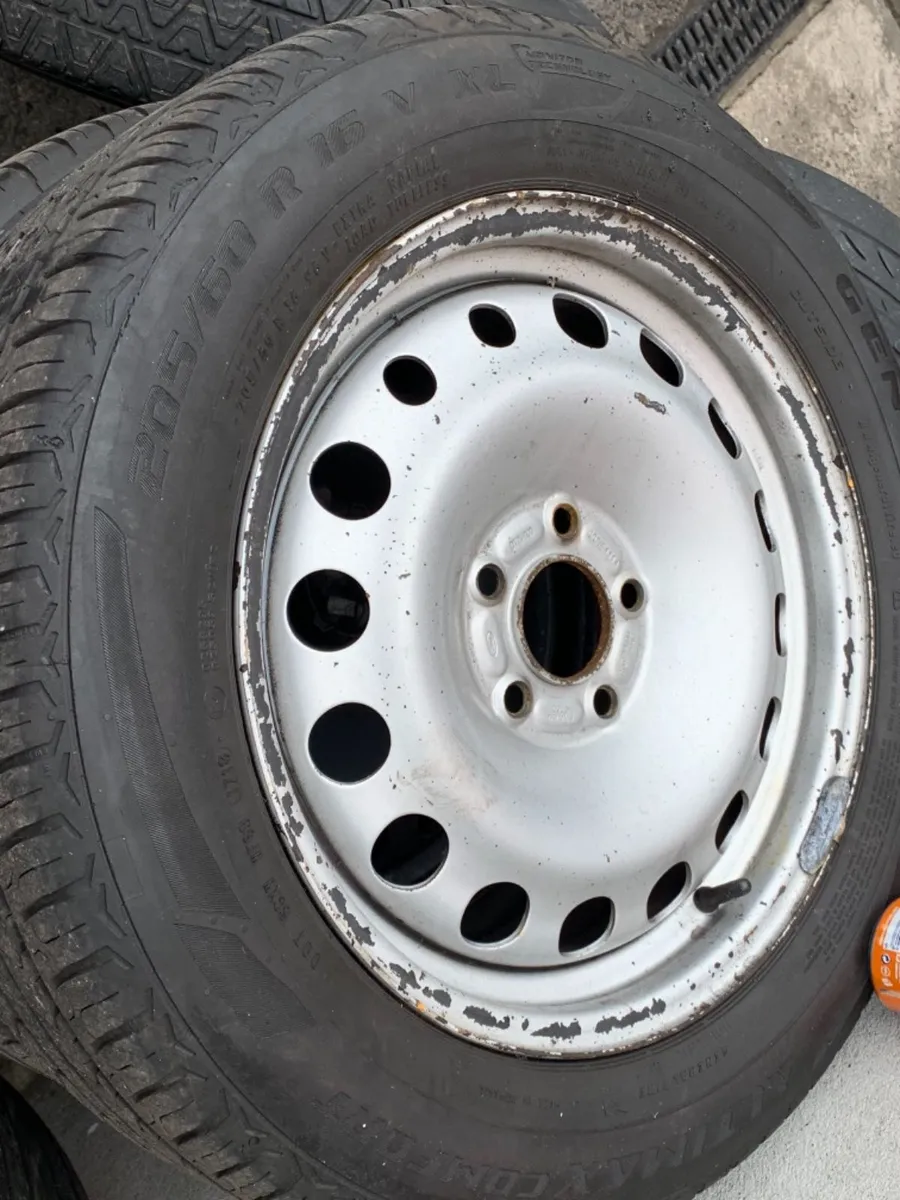 16” ford transit connect steel wheels & tyres