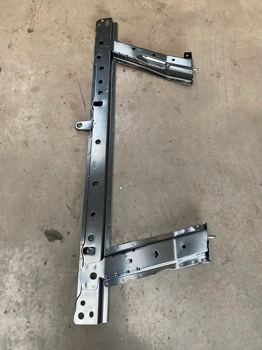 Renault Clio & Modus 05-12 front axle beam subfram