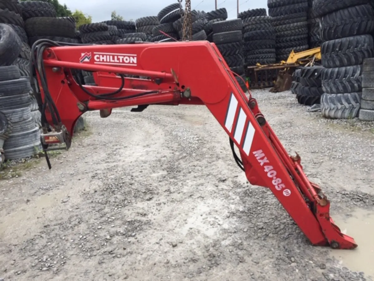 Chillton MX 40.85 Loader To Fit NH, MF, JD Etc. - Image 1
