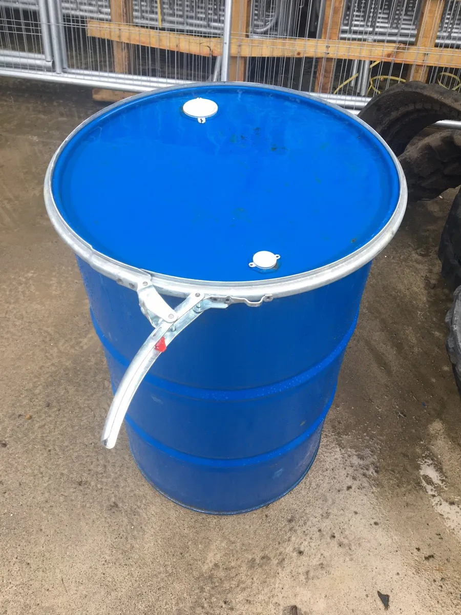 Barrels and ibc tanks for sale