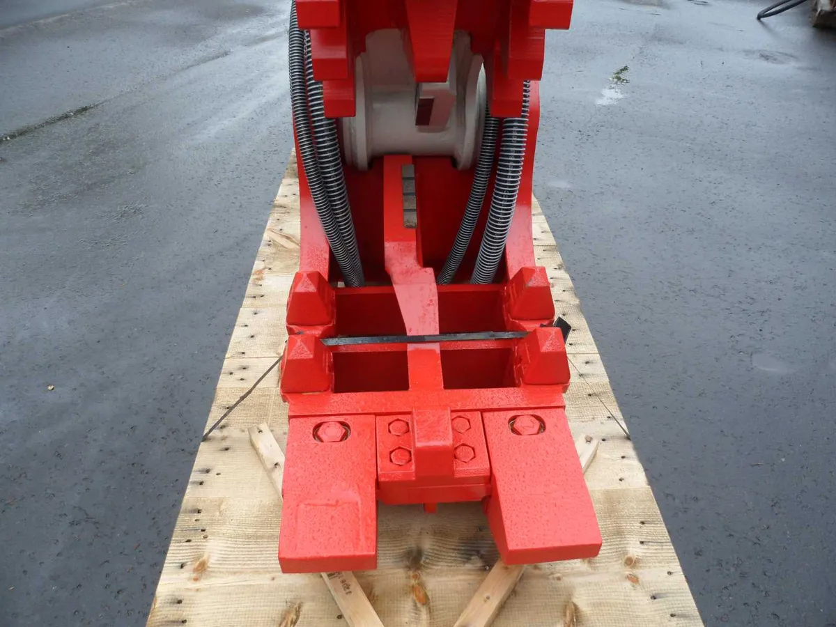 Attachment Hire Rammer Rotating  Pulverizer. - Image 3