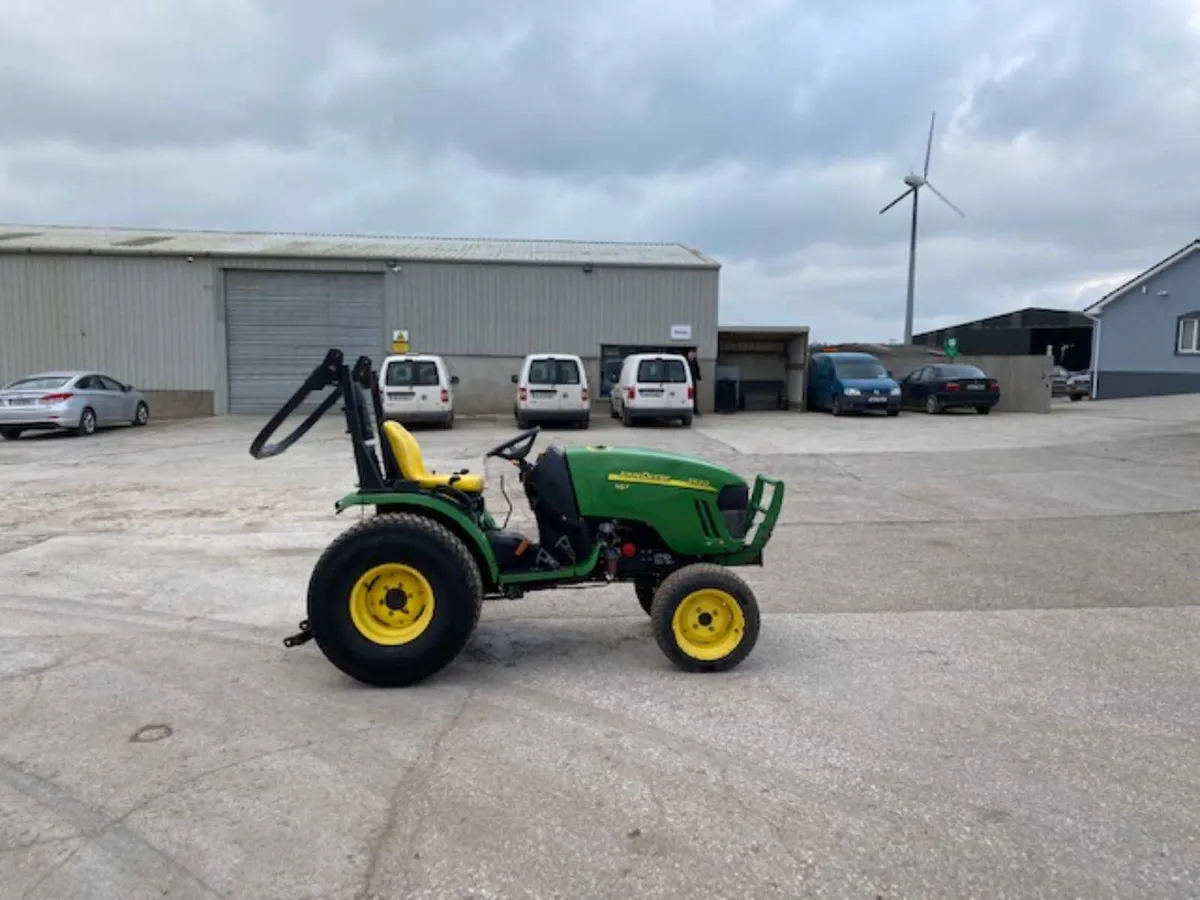 2013 John Deere 2520