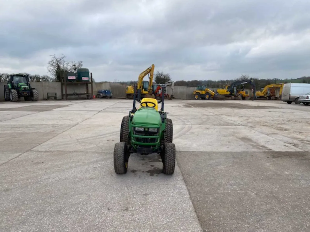 2013 John Deere 2520 - Image 2