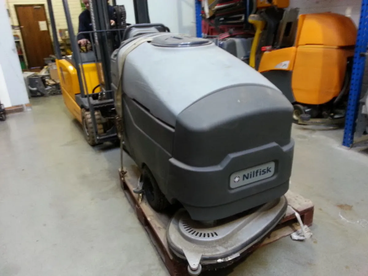 Secondhand Nilfisk BA755 Scrubber dryer