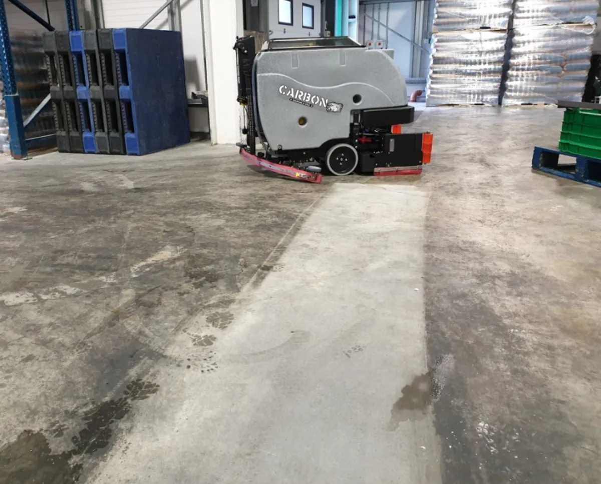 Tomcat Heavy Duty scrubber dryer USA - Image 1