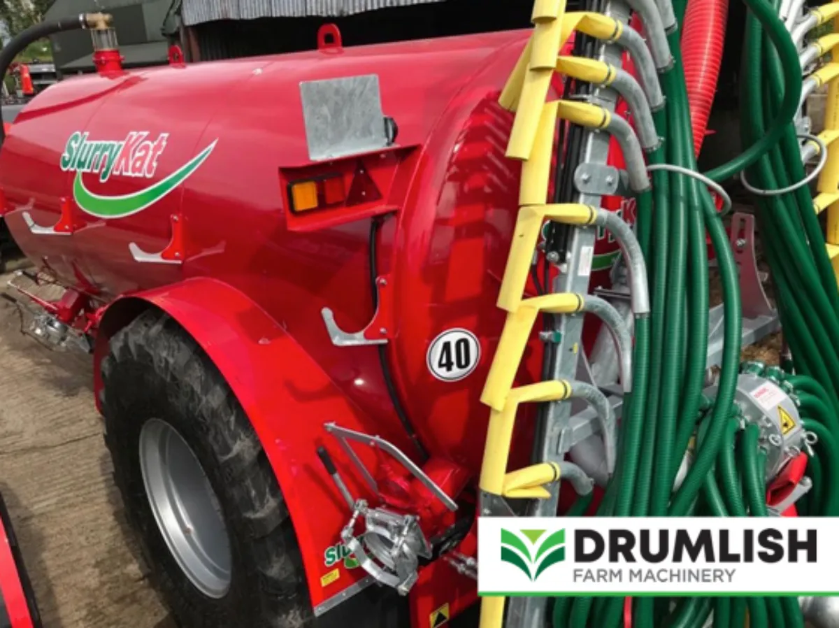 NEW SlurryKat 2,750 Gallon Tanker + 9M Dribble Bar - Image 1