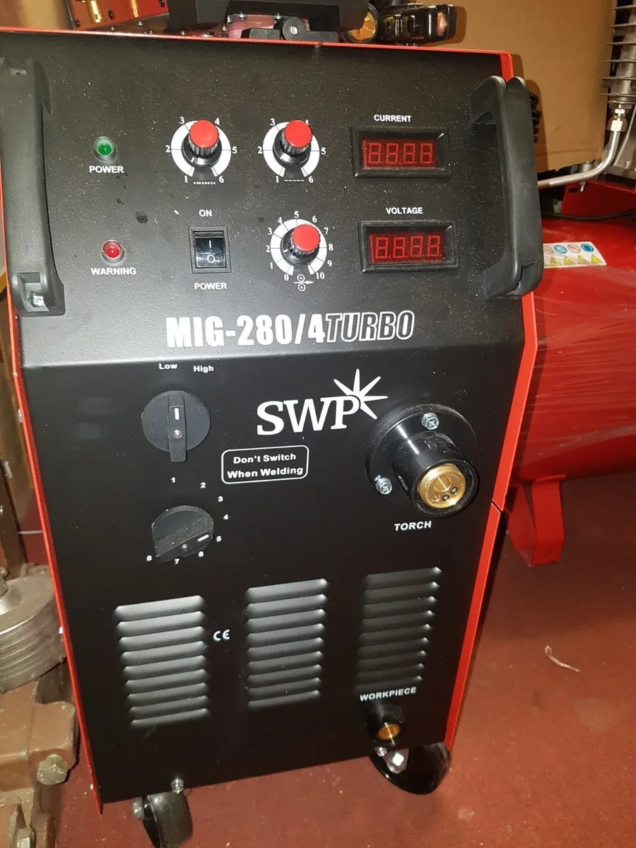 280amp Mig Welder and Rent free Gas. - Image 1