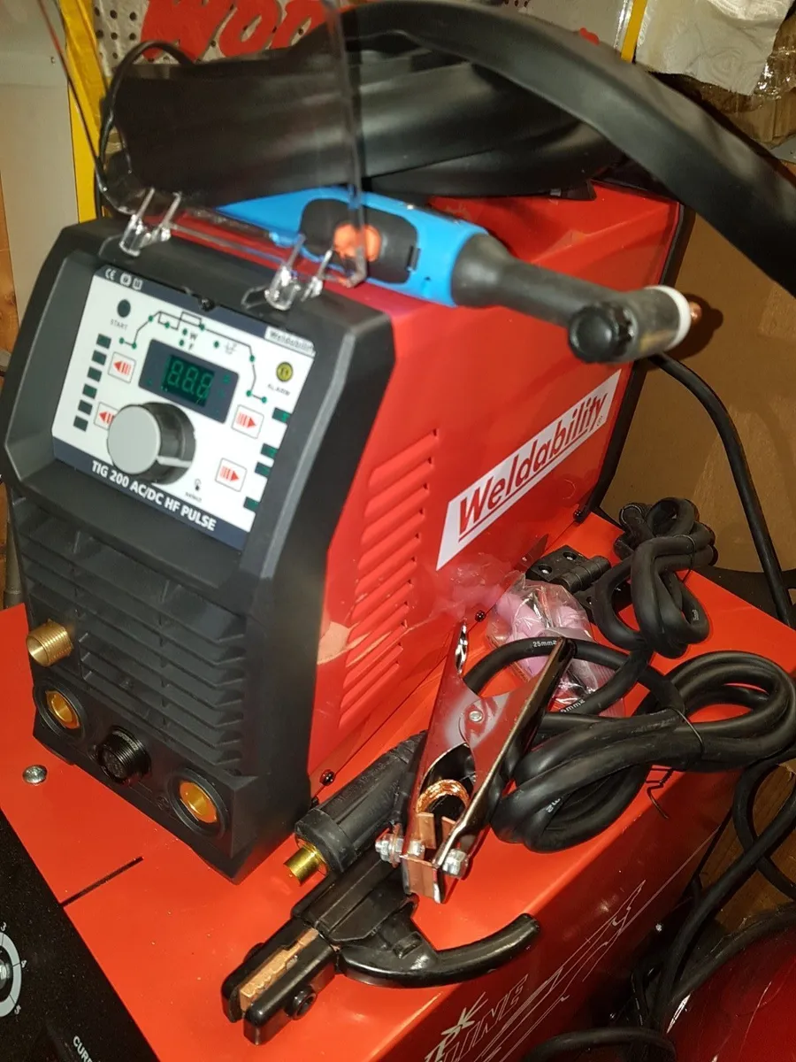 200amp Ac/Dc high frequency  welder. - Image 1