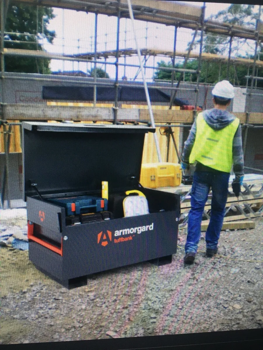 ARMORGARD IRELAND Job Boxes ... METRIX.