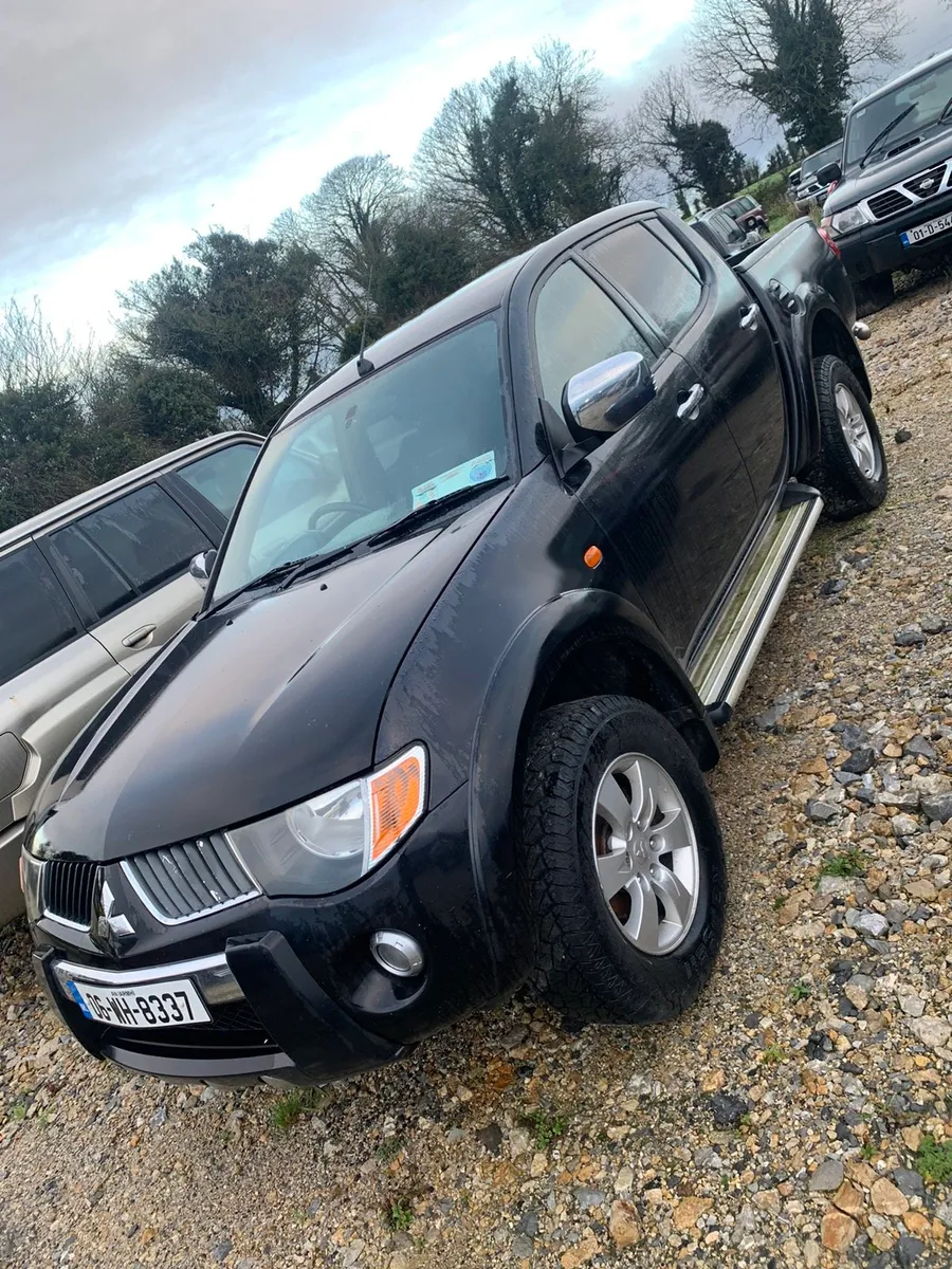 Mitsubishi l200 warrior breaking