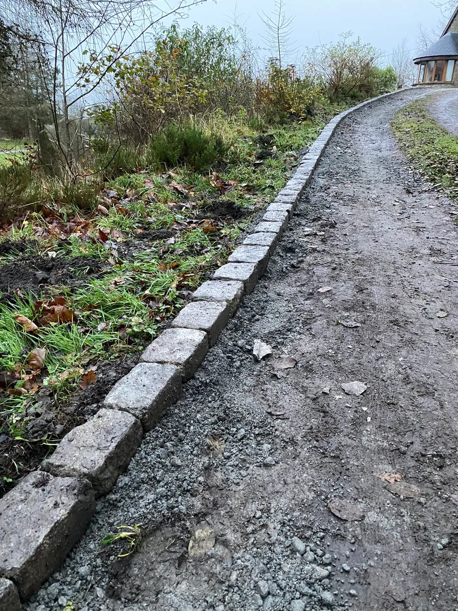 Salvage 6" Granite Driveway Edging - Image 2