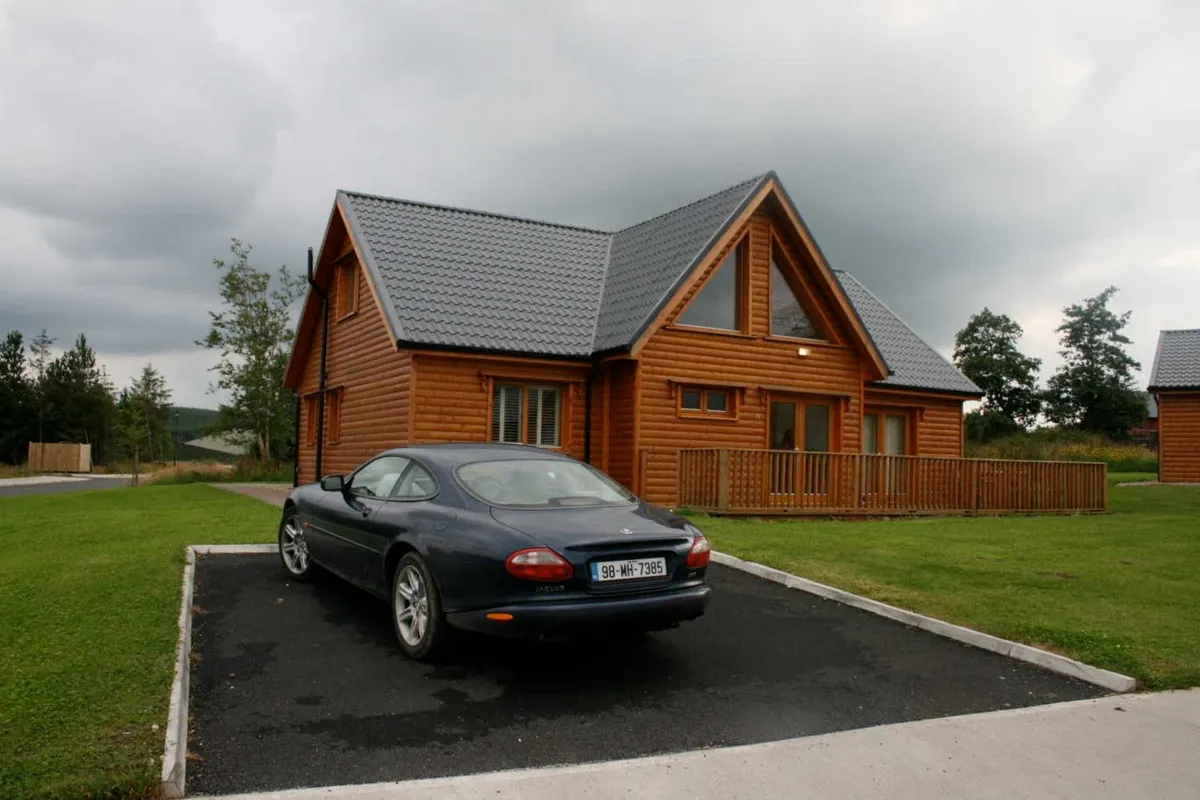 Sleeps 10 Lakes. Equestrian Tennis Bar Restau - Image 2