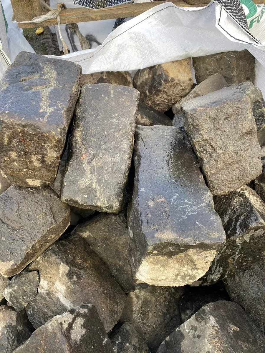 OLD ANTIQUE COBBLES - Image 2
