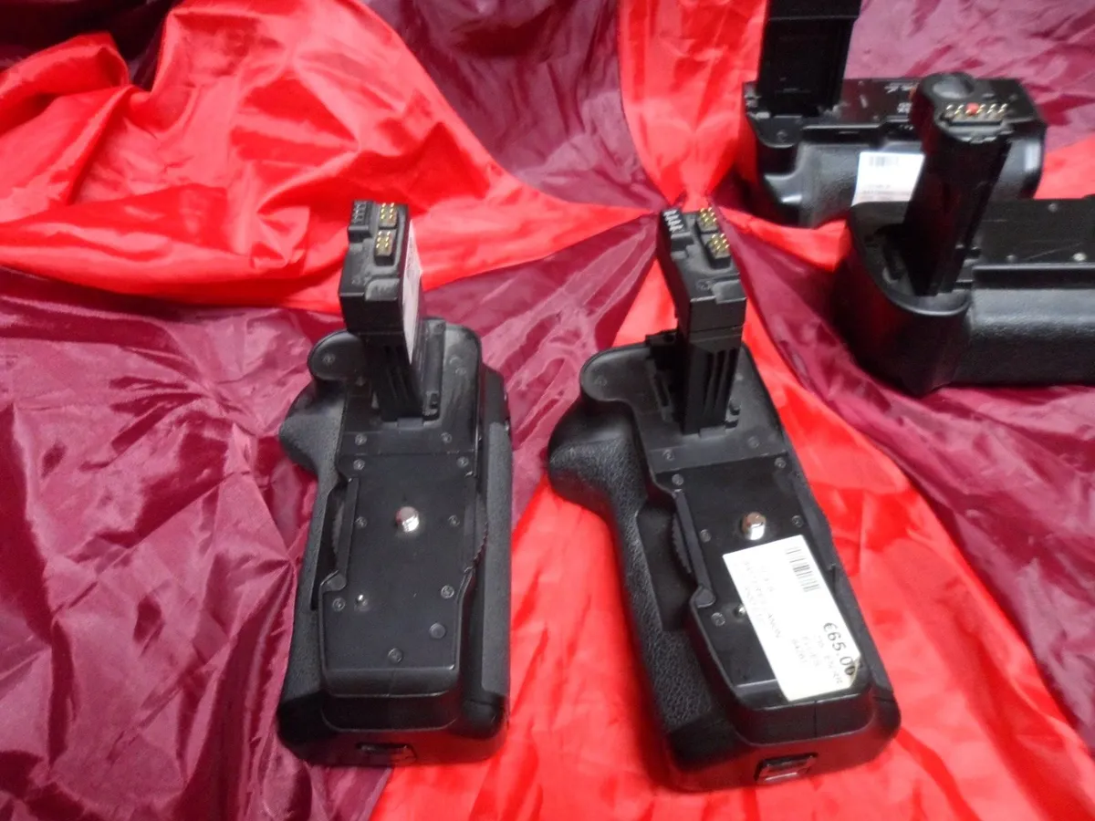 Canon Battery Packs - Image 2