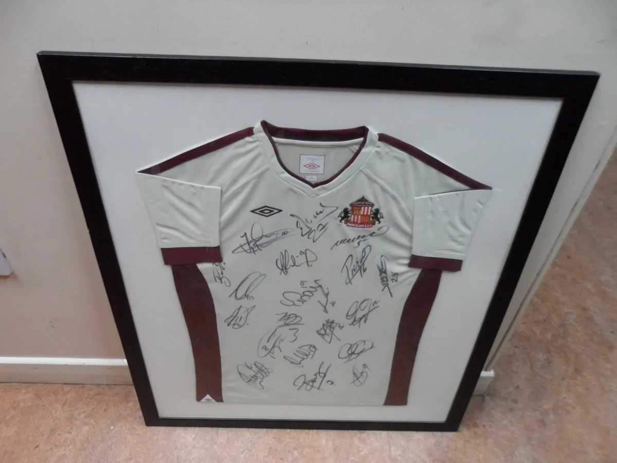 Framed jersey discount for sale