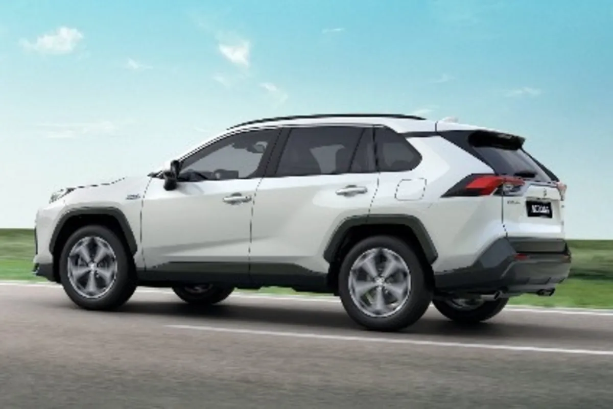 Breaking  Toyota rav  4 - Image 1