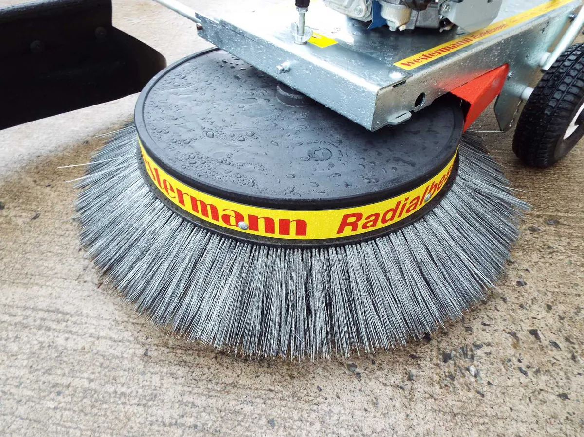 Westermann Honda Rotary Yard Brush - Image 4