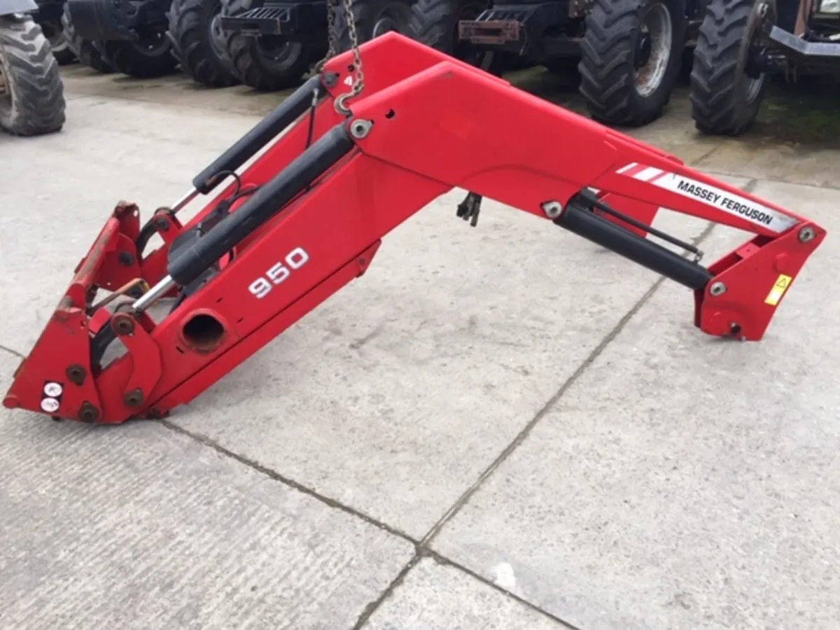 2010 DM Quicke  MF 950 Loader - For MF 5455/6455