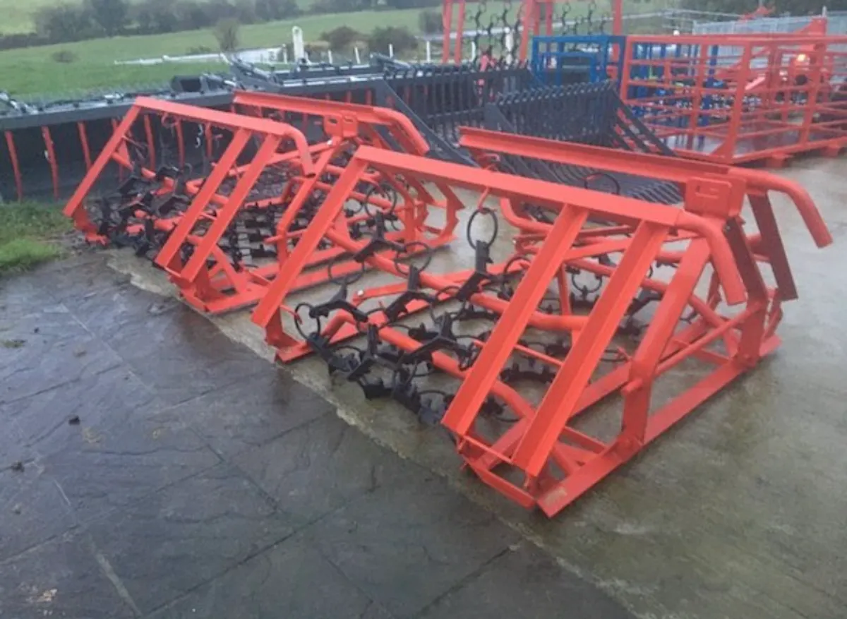 Selection of chain harrows