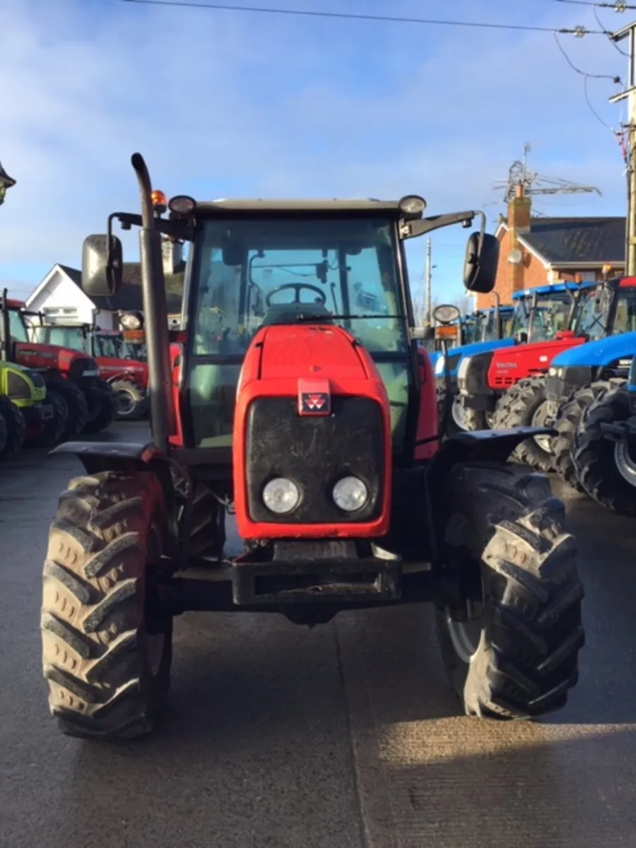 2005 - Massey Ferguson 5455 - Low Profile Cab - Image 3