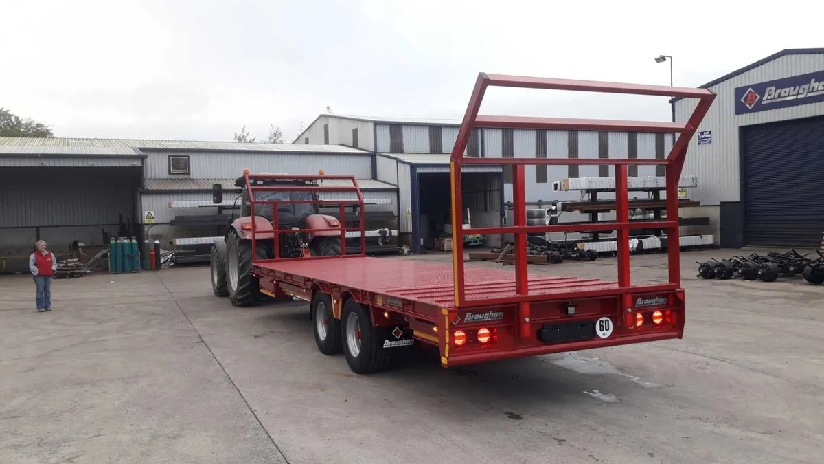 New bale trailers ex stock.  28ft extender or lowl