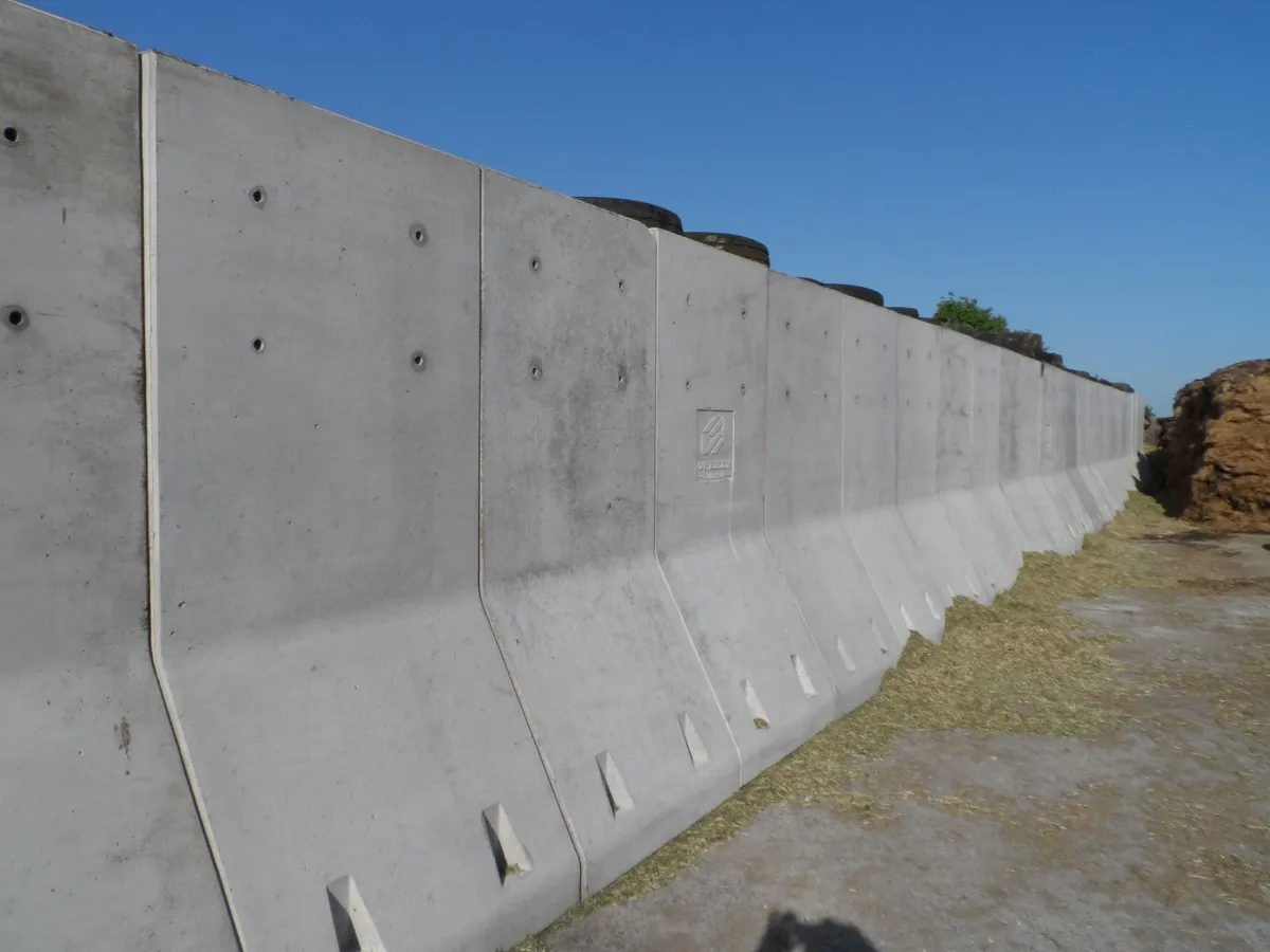 Precast Concrete Retaining Walls