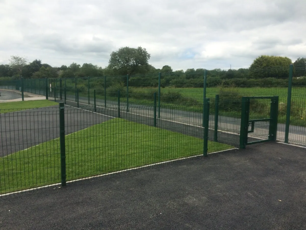 MESH FENCING