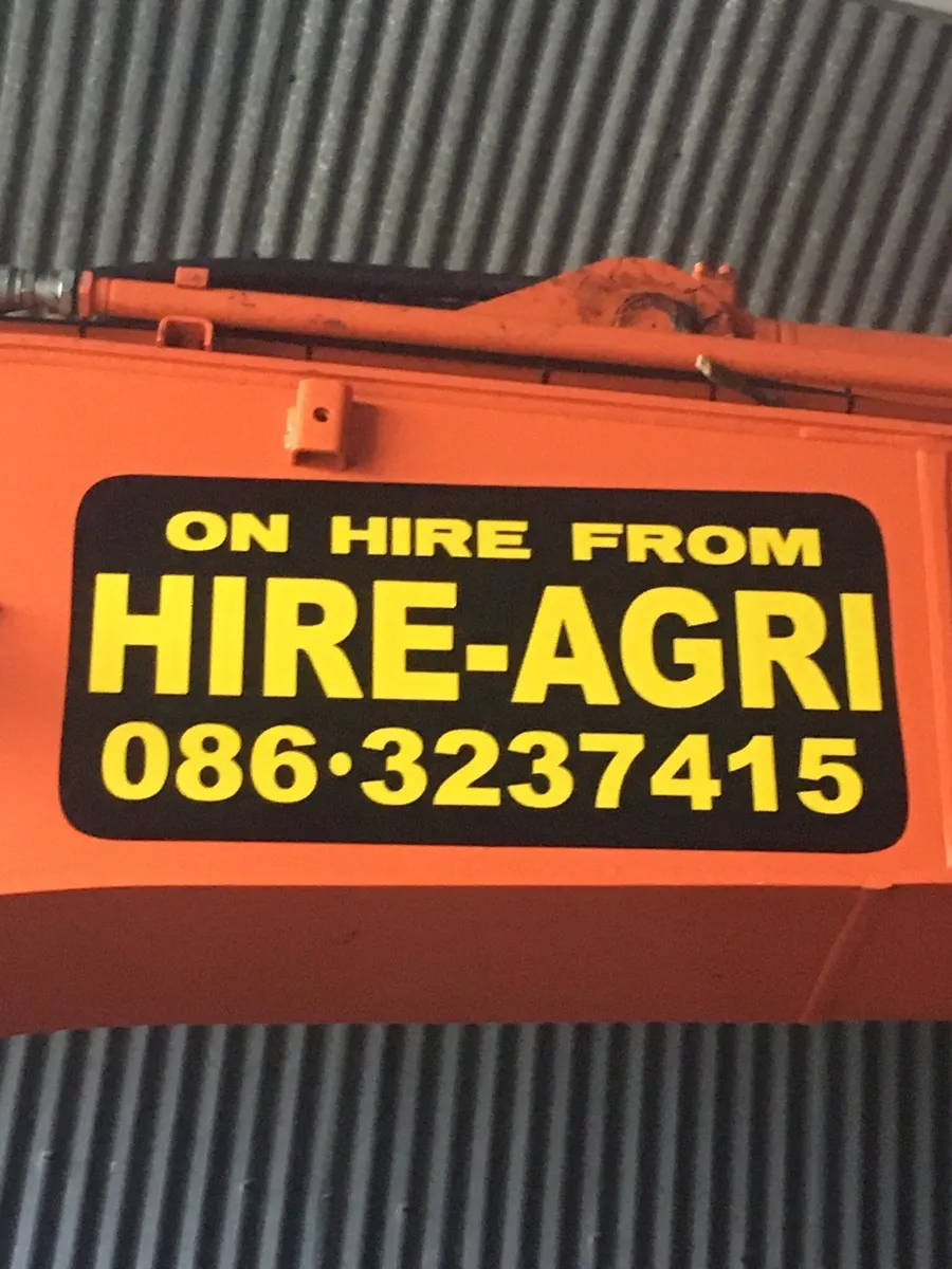 Self Drive Hire - 13 Ton Digger - Image 2