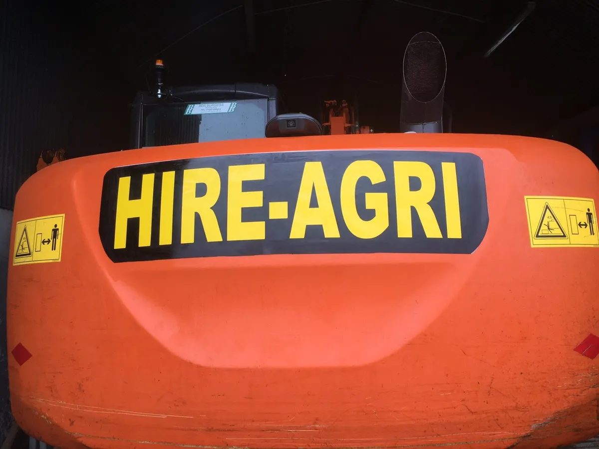 Self Drive Hire - 13 Ton Digger - Image 1