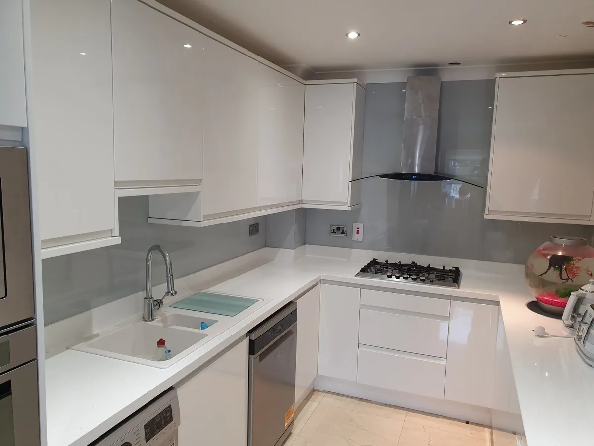 Kitchen glass splashback - Image 2