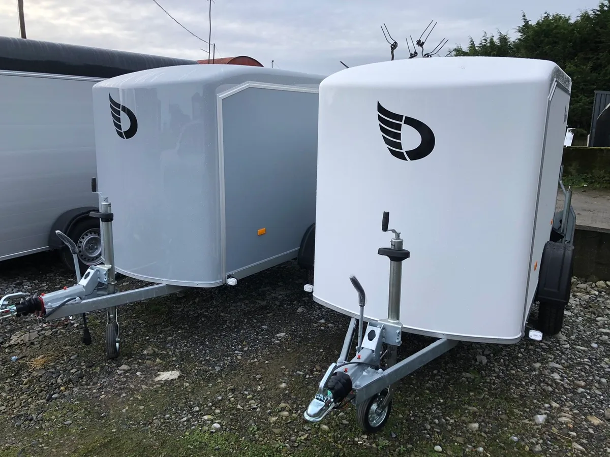 New Debon c255 box trailers
