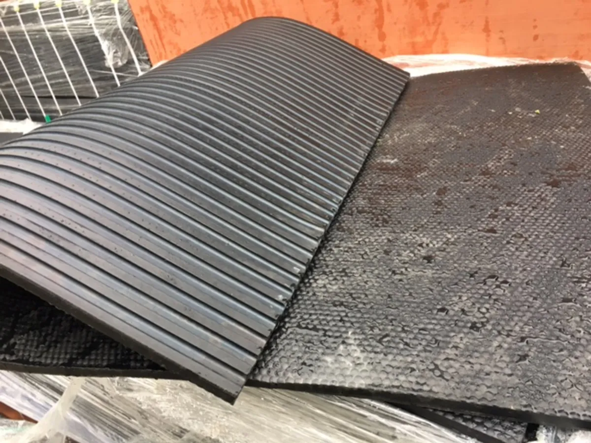 Rubber Stable mats 6x4 16 mm thick  €49 each - Image 1