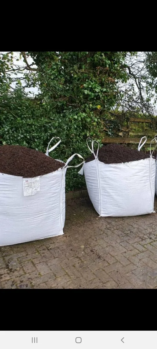 SCREENED TOPSOIL,BARK MULCH,SAND, DECORATIVE STONE - Image 4