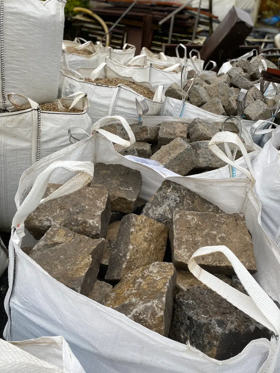 Old Salvage White Limestone Quoins / Cornerstones - Image 1