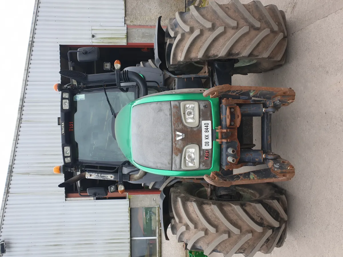 Valtra T151 - Image 2