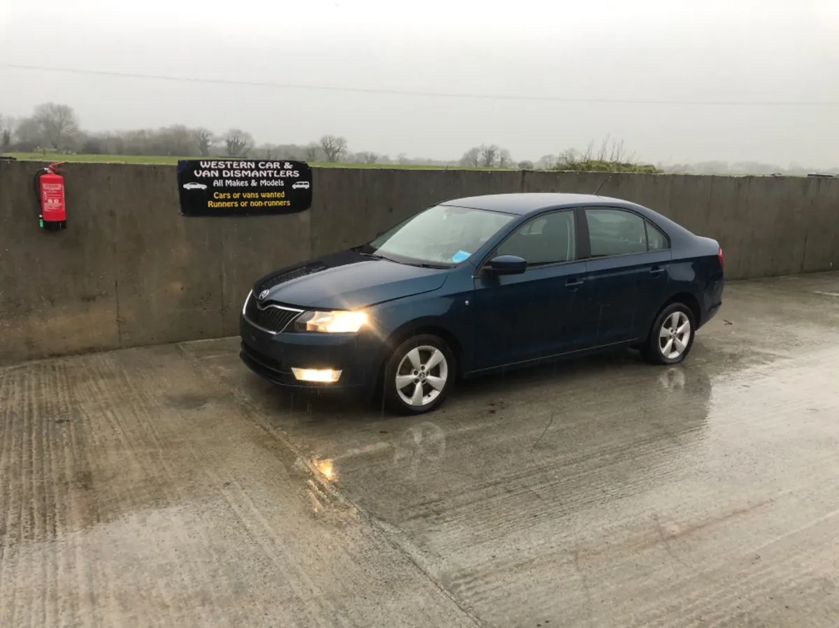 131 skoda rapid 1.6 tdi for parts