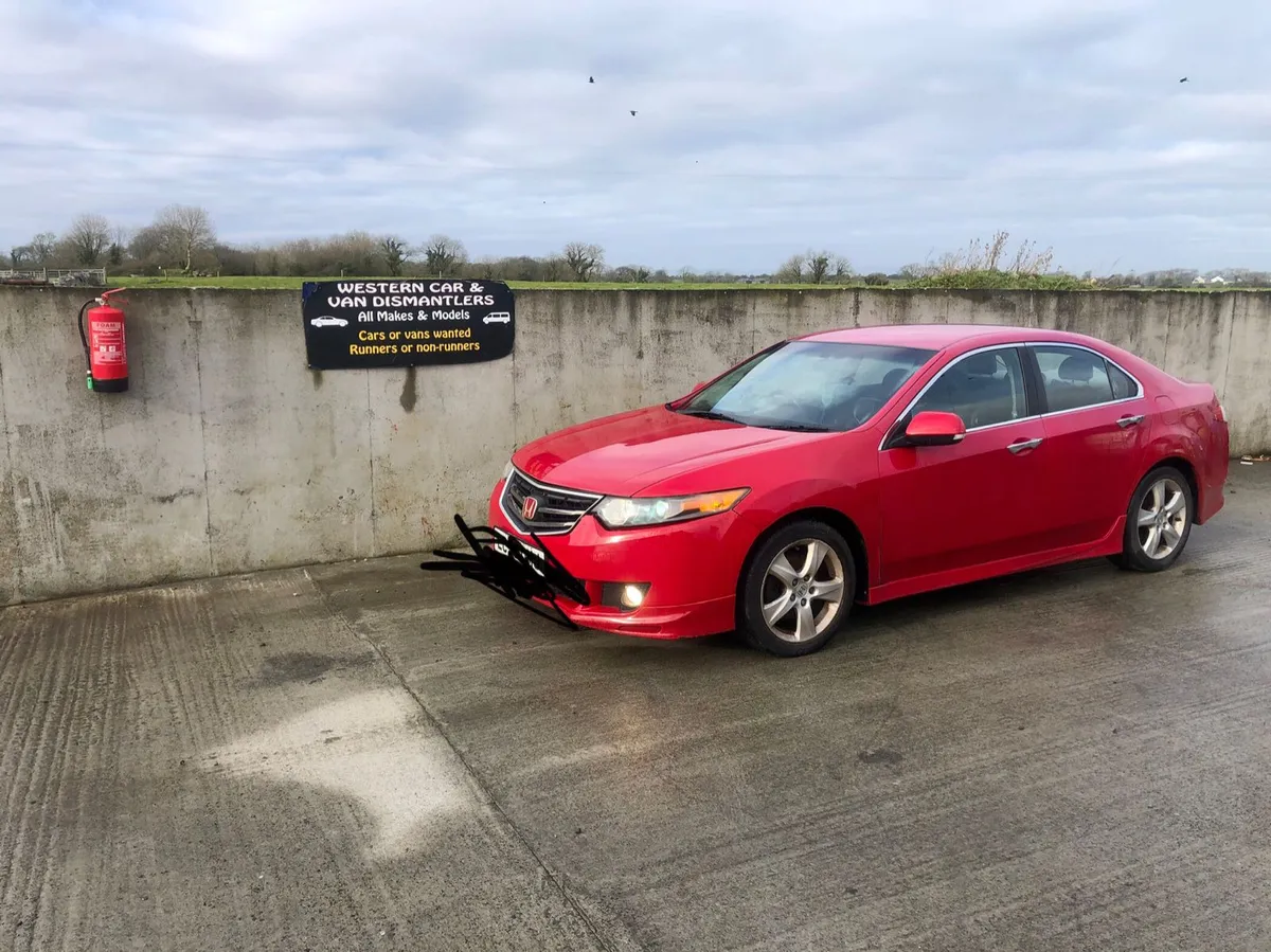 2010 Honda Accord 2.2 diesel for parts