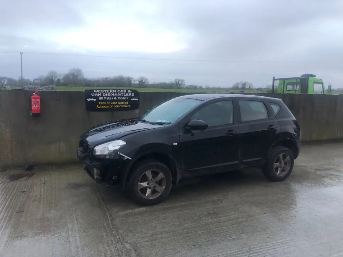 2012 Nissan Qashqai 1.5 diesel for parts