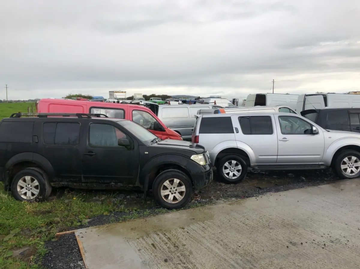 2008 Nissan Pathfinder Jeeps for parts