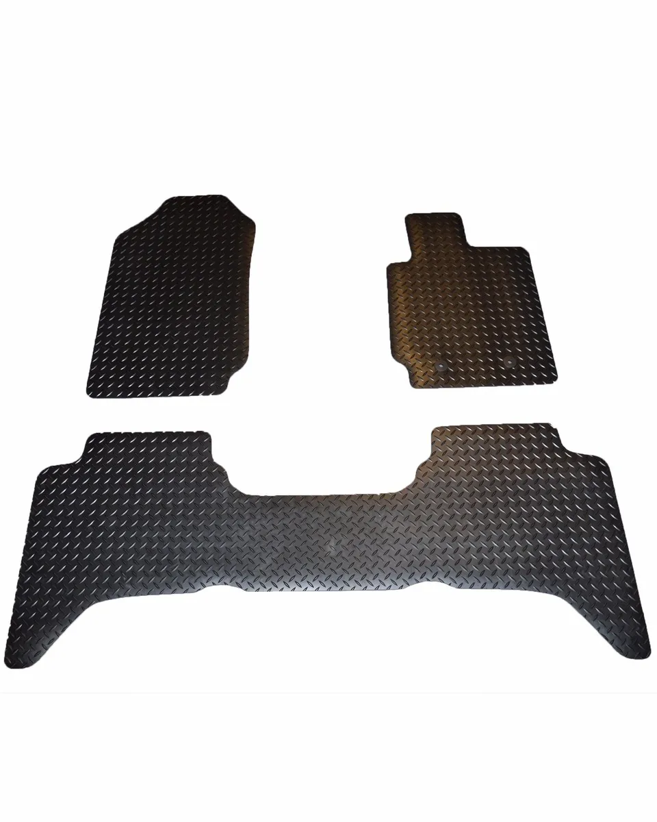 TAILORED FIT RUBBER FLOOR MATS - Image 1