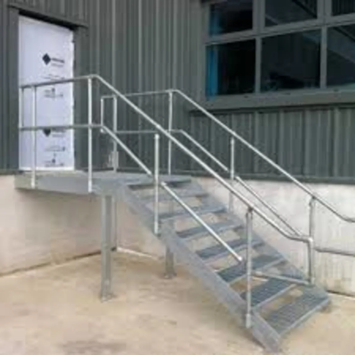 steel staircases - Image 4